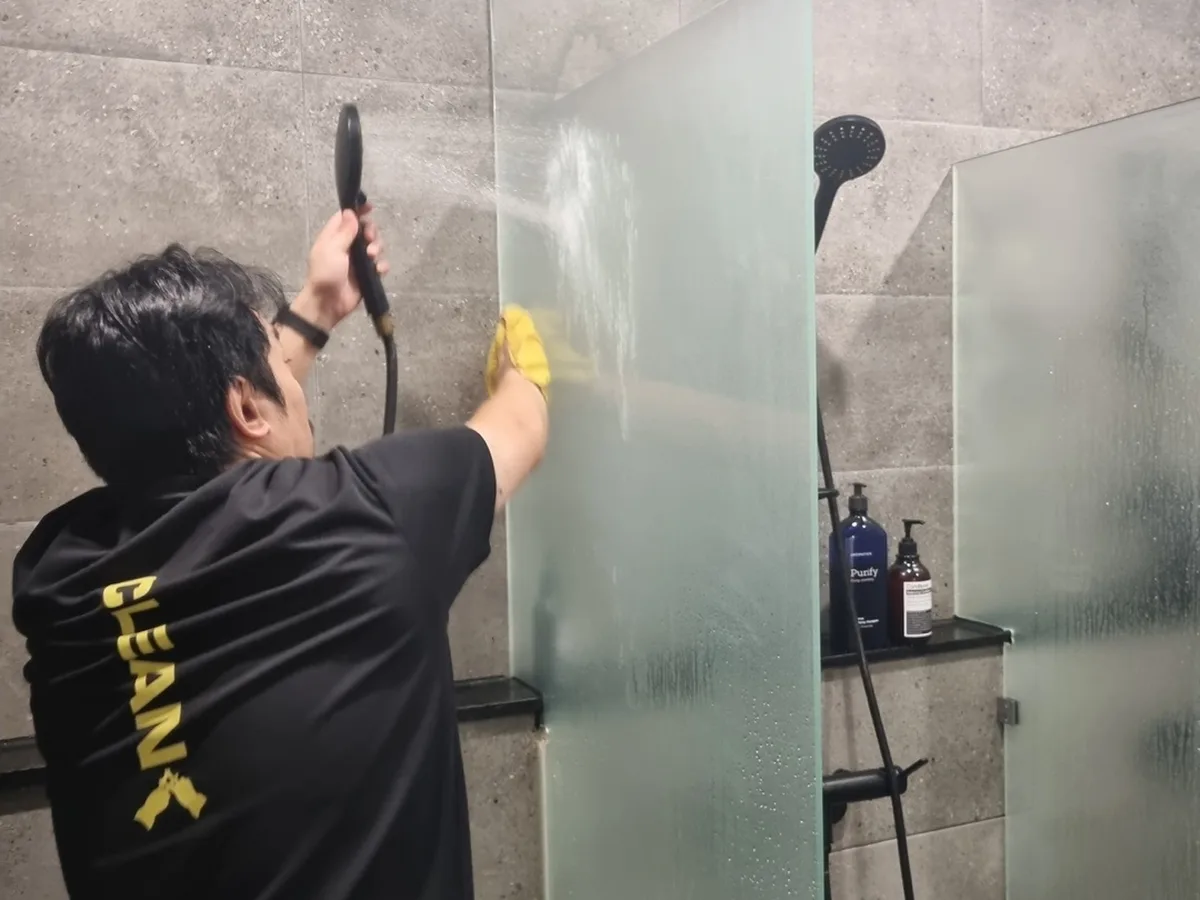 정읍시 시기동 건물 세면대·파우더룸 바닥 위생청소 사례 - 행진크린