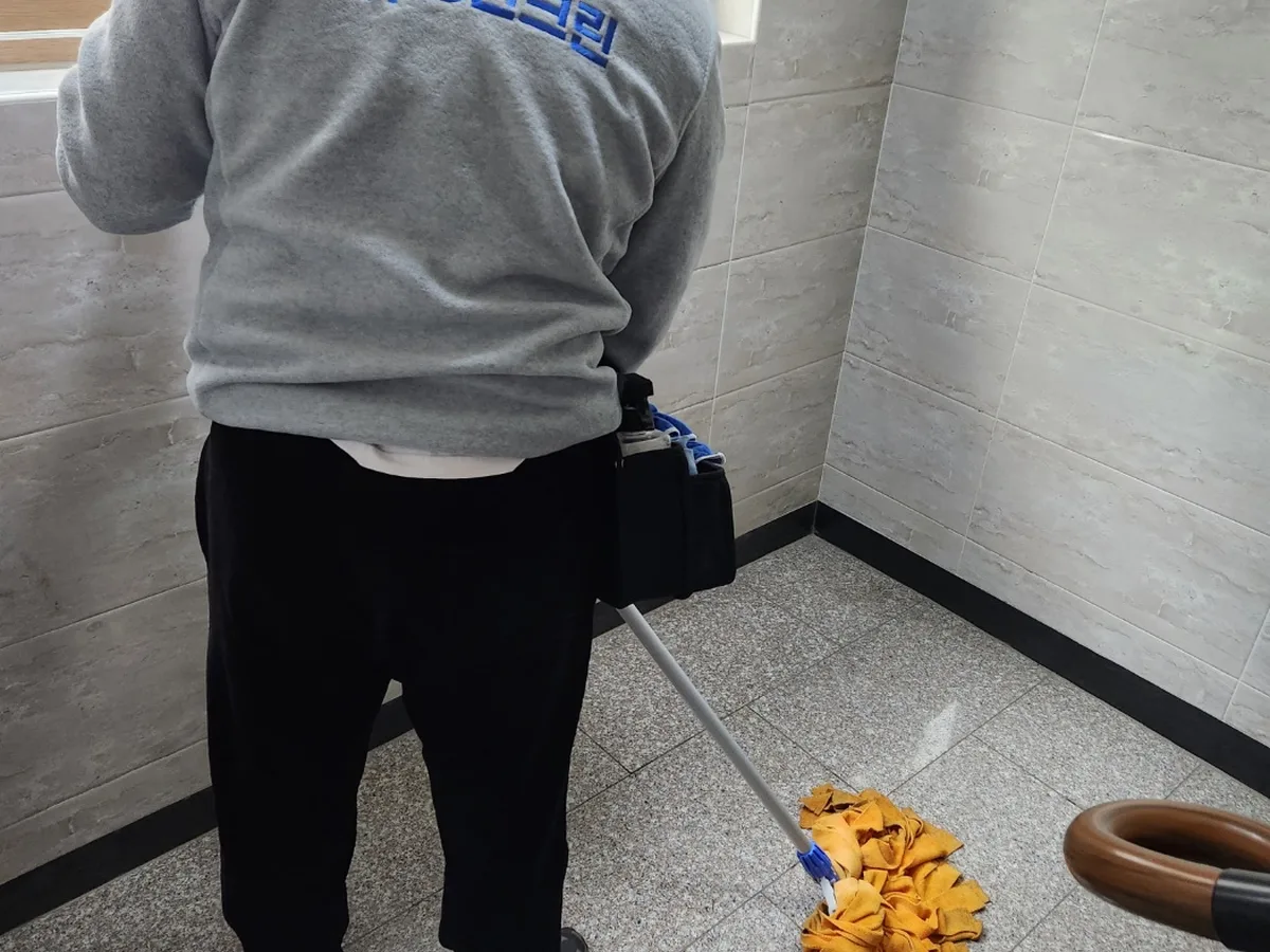 장수군 계남면 건물 복도·대기 동선 야간 위생청소 사례 - 행진크린