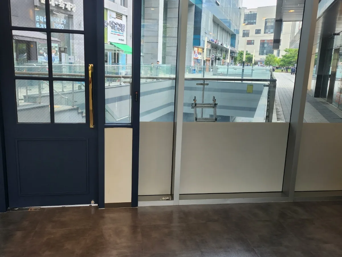 장수군 장계면 현장 출입문·프레임 바닥 위생청소 사례 - 행진크린